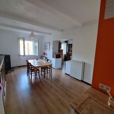 Gite Rue Tranquille Padern Екстериор снимка