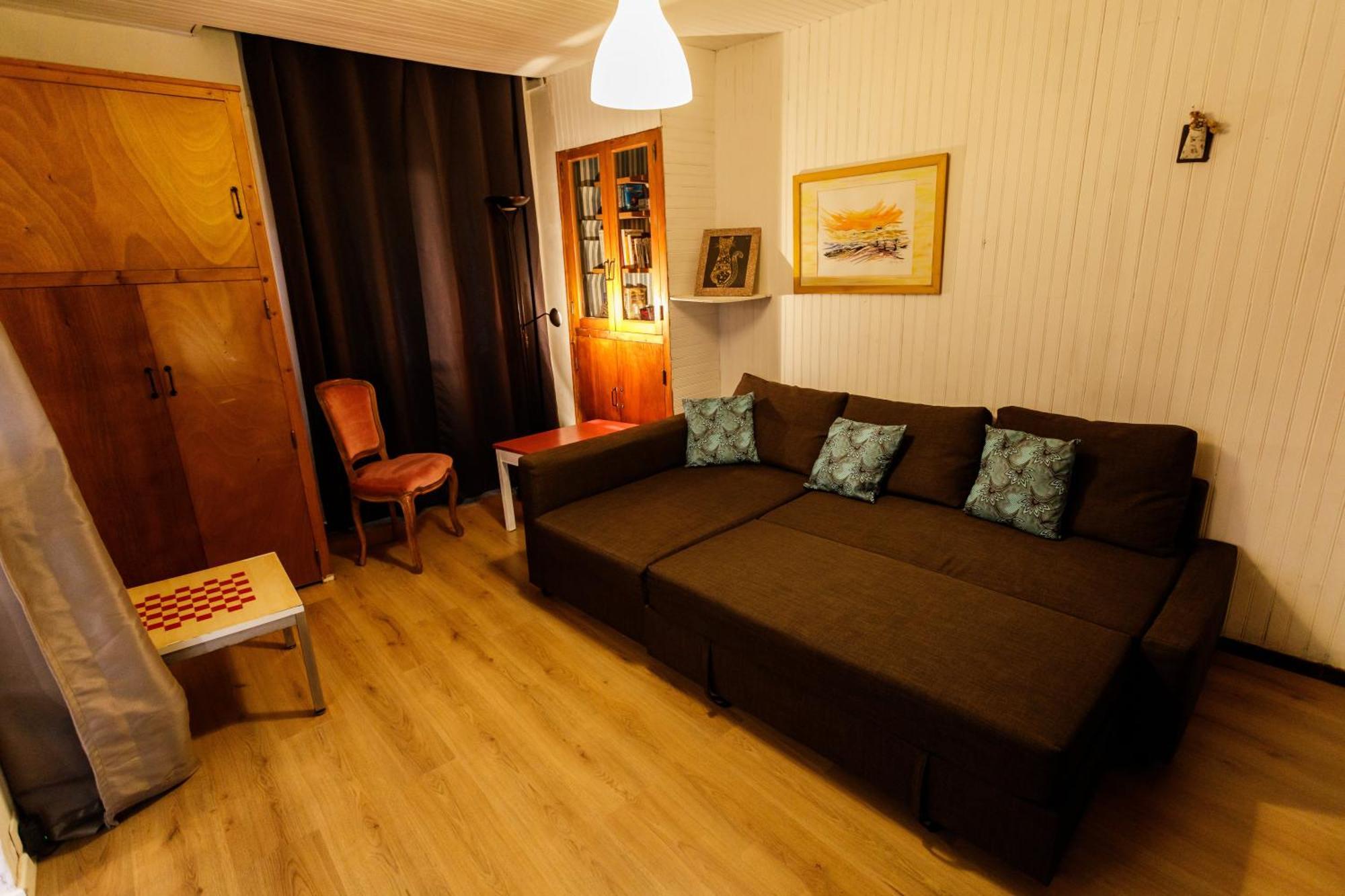 Gite Rue Tranquille Padern Екстериор снимка